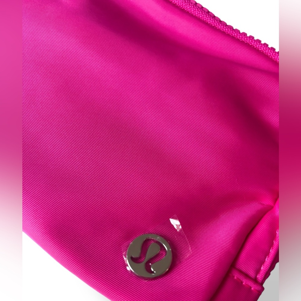 NWT Lululemon Sonic Pink Belt Bag 1L